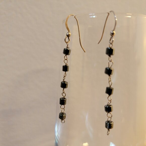 Black Earrings Dangle Drop, Black Beaded Gem Elegant Lightweight Silver Tone - Picture 4 of 5